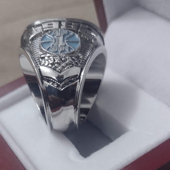 MICHAEL JORDAN 1982 HANDMADE SIZE 11 UNC CHAMPIONSHIP RING w/CHERRY HARDWOOD SET - Picture 11 of 14
